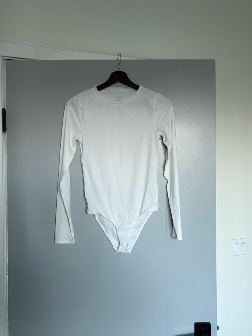 Women’s White Long-Sleeve Crewneck Bodysuit